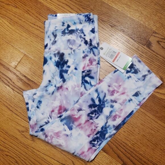 Gaiam High Rise Capri - Picture 7 of 7